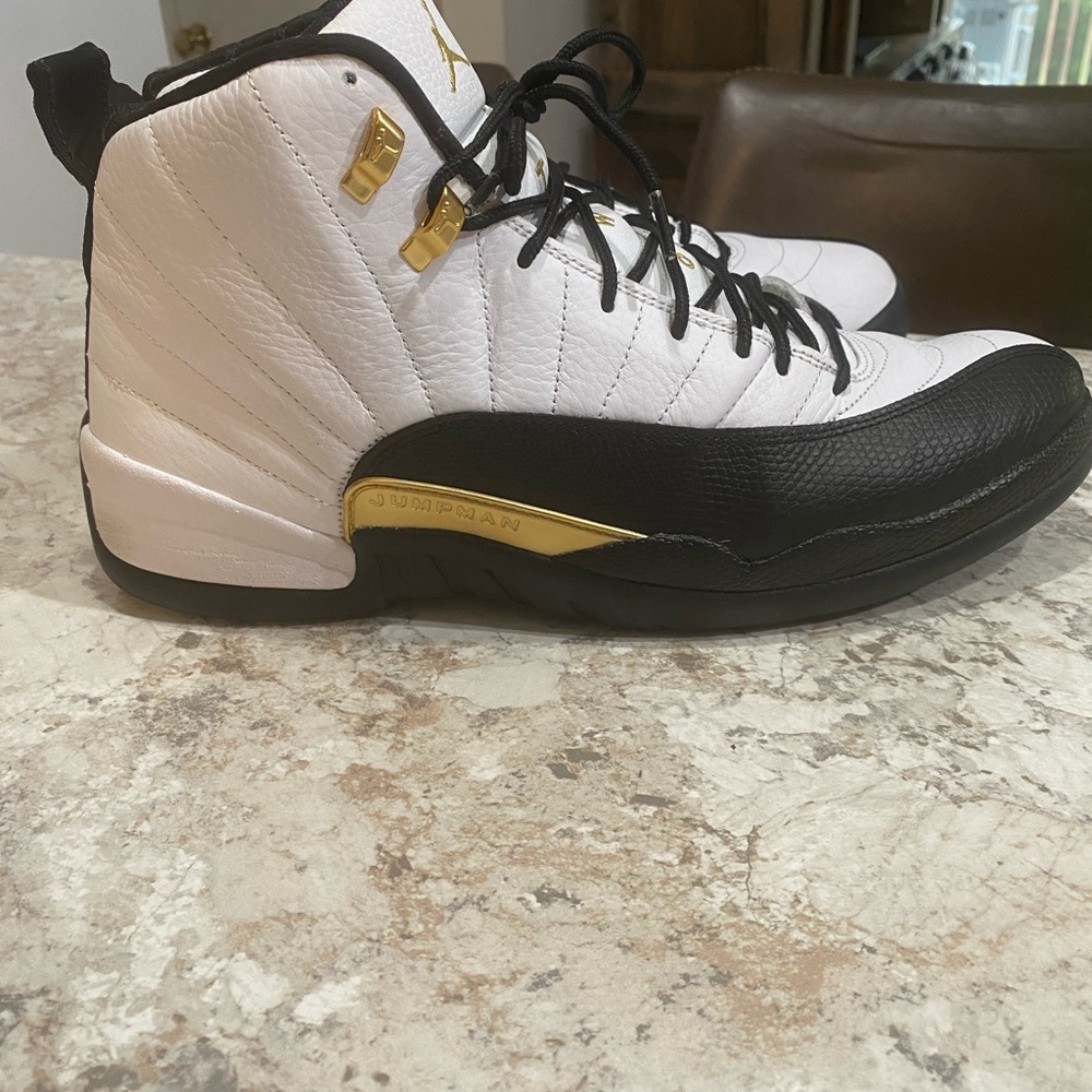 Air Jordan 12 Royalty Taxi Size 14